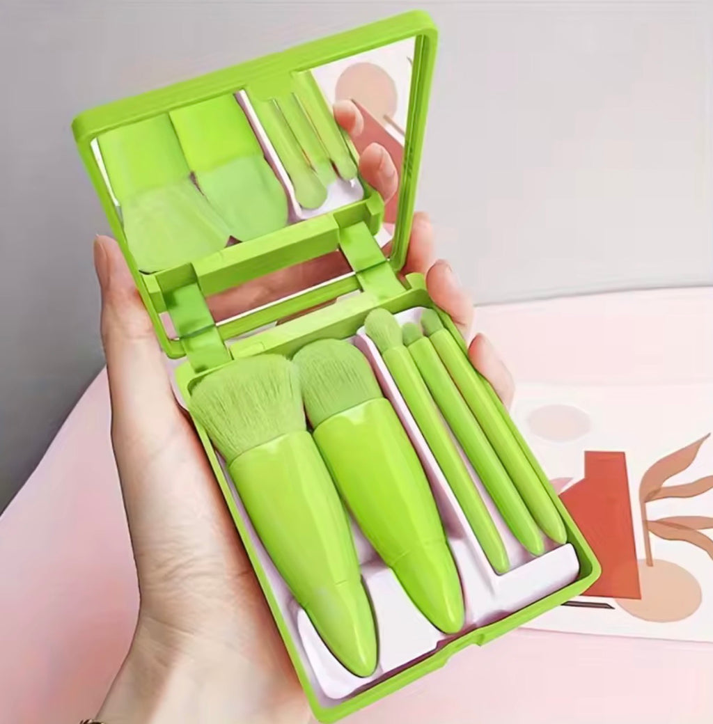 GlamOn-Go™ 5-Piece Mini Makeup Brush Set with Mirror – Foldable Travel Kit