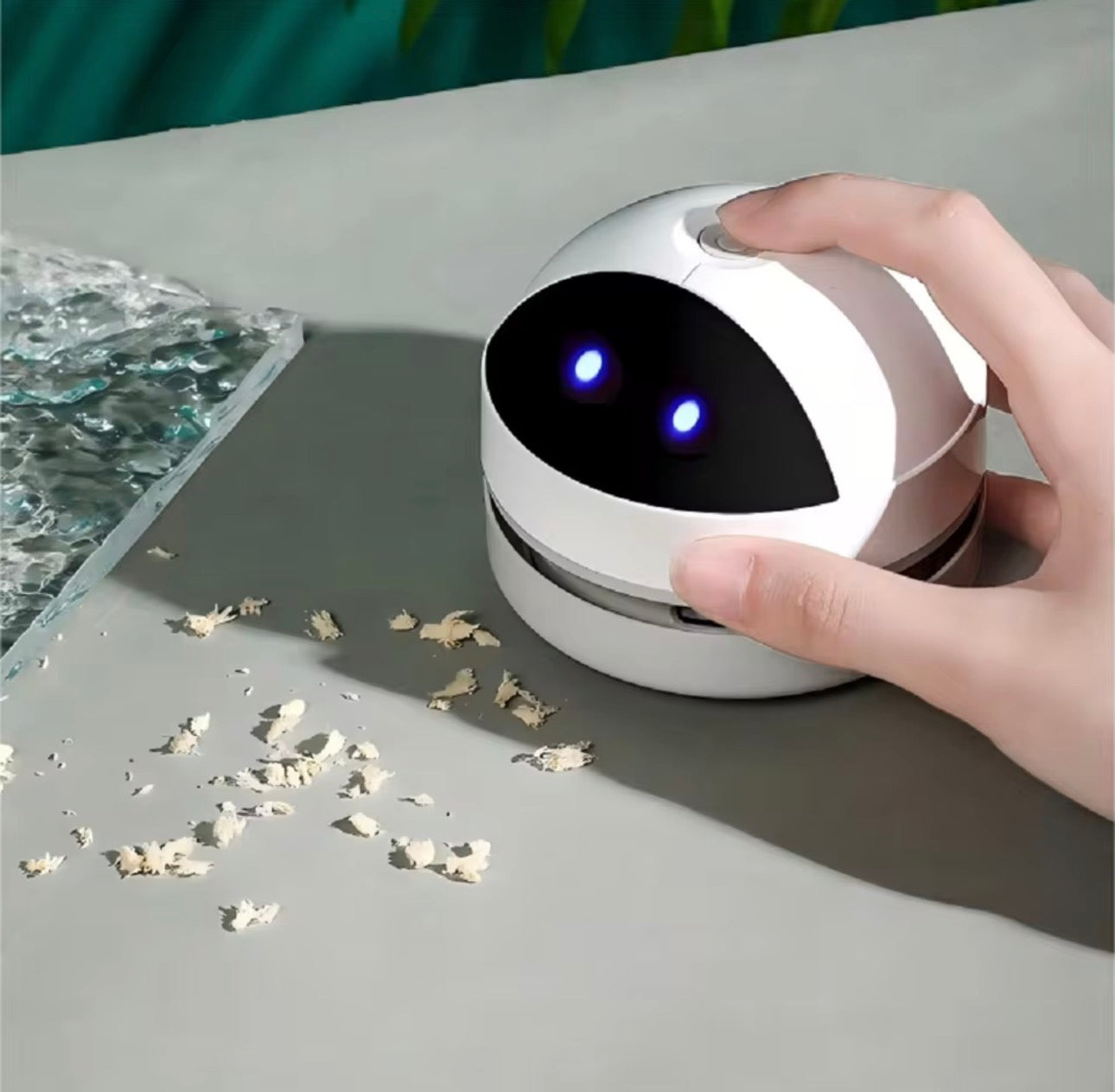 🧹 Mini Desk Dust Vacuum — USB Rechargeable Table Cleaner