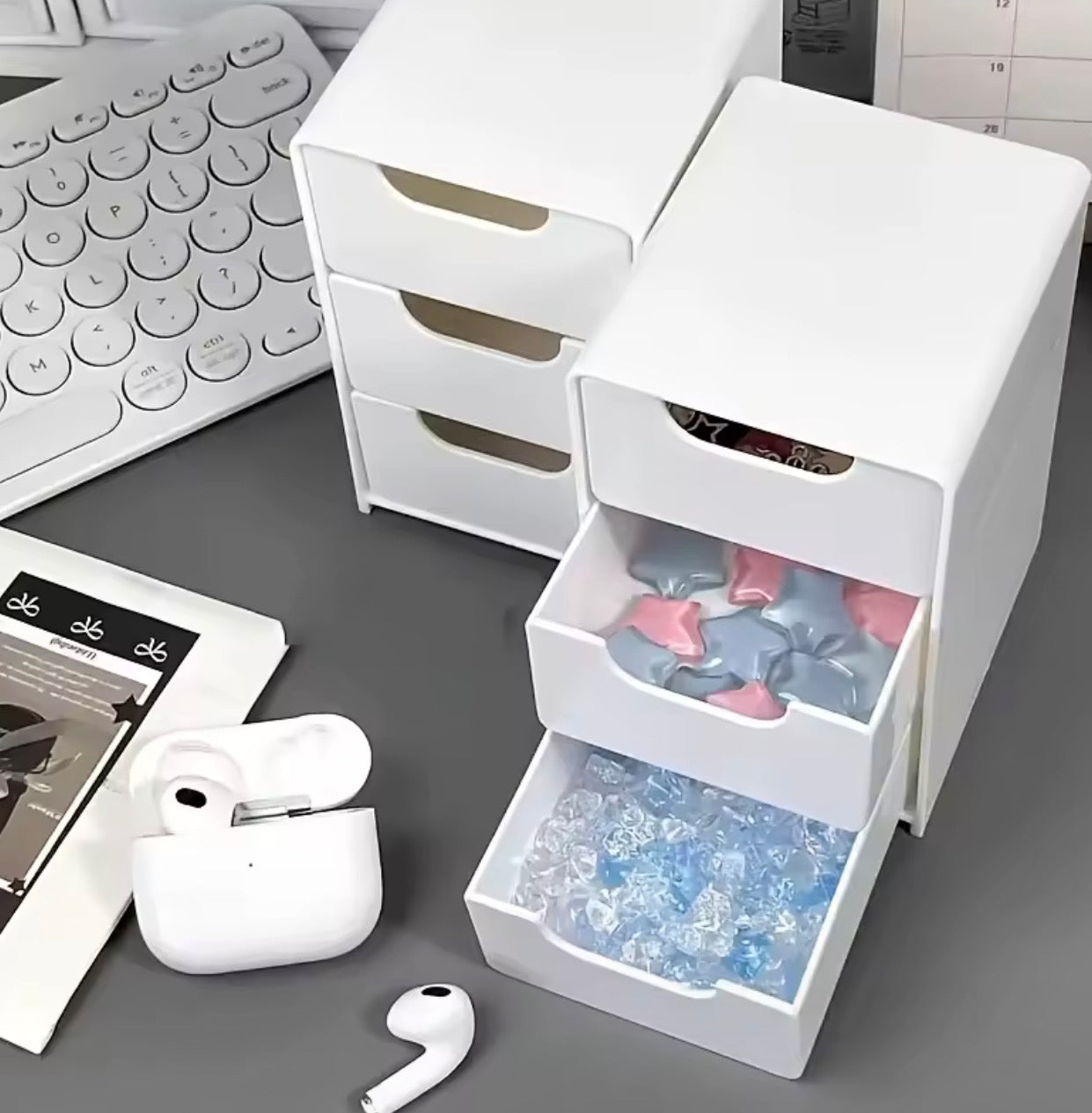 ChicVault™ 3-Tier Organizer with Drawers – Aesthetic Desk & Vanity Storage
Declutter Beautifully. Organize Effortlessly.
