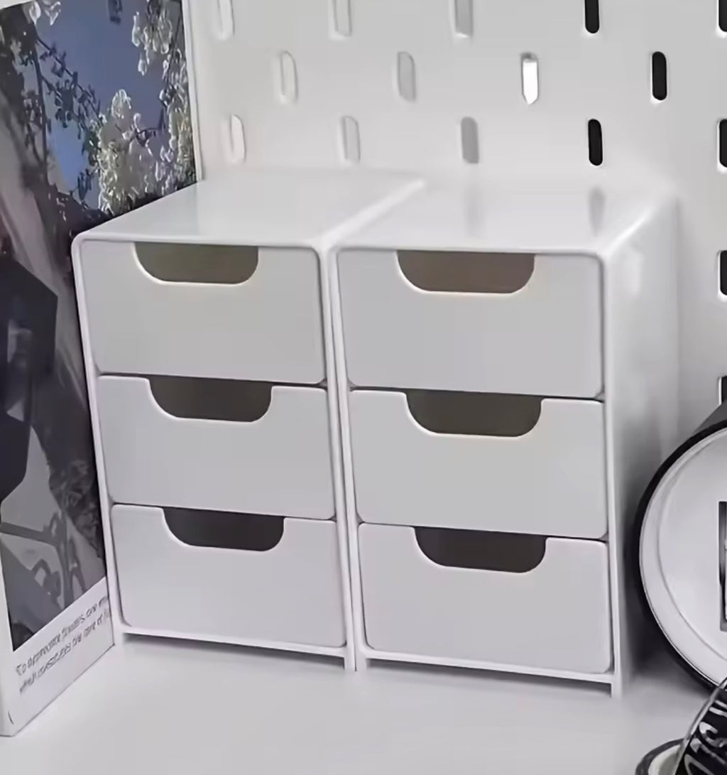 ChicVault™ 3-Tier Organizer with Drawers – Aesthetic Desk & Vanity Storage
Declutter Beautifully. Organize Effortlessly.